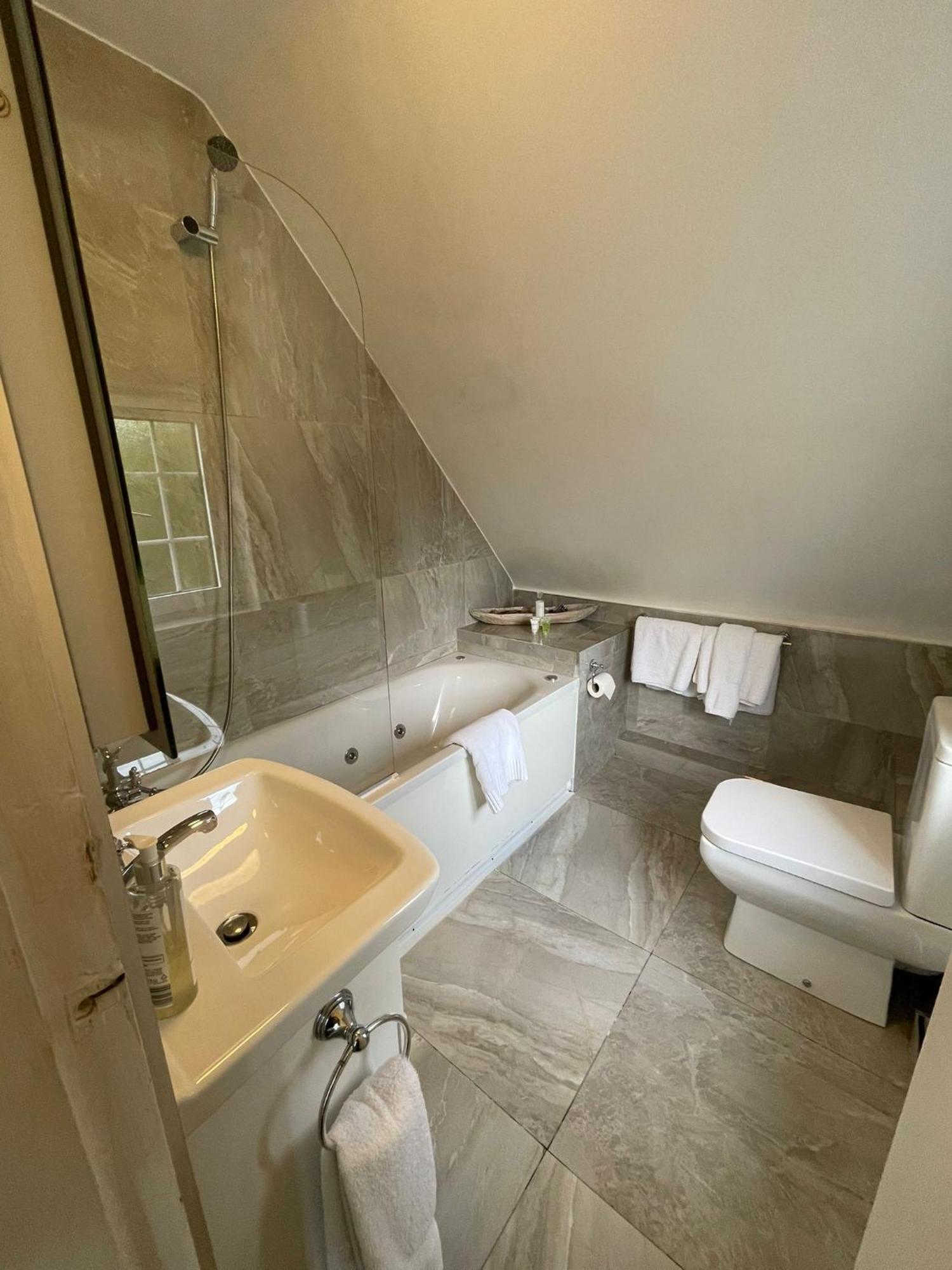 Bed & Breakfast Shandon Bells 3*