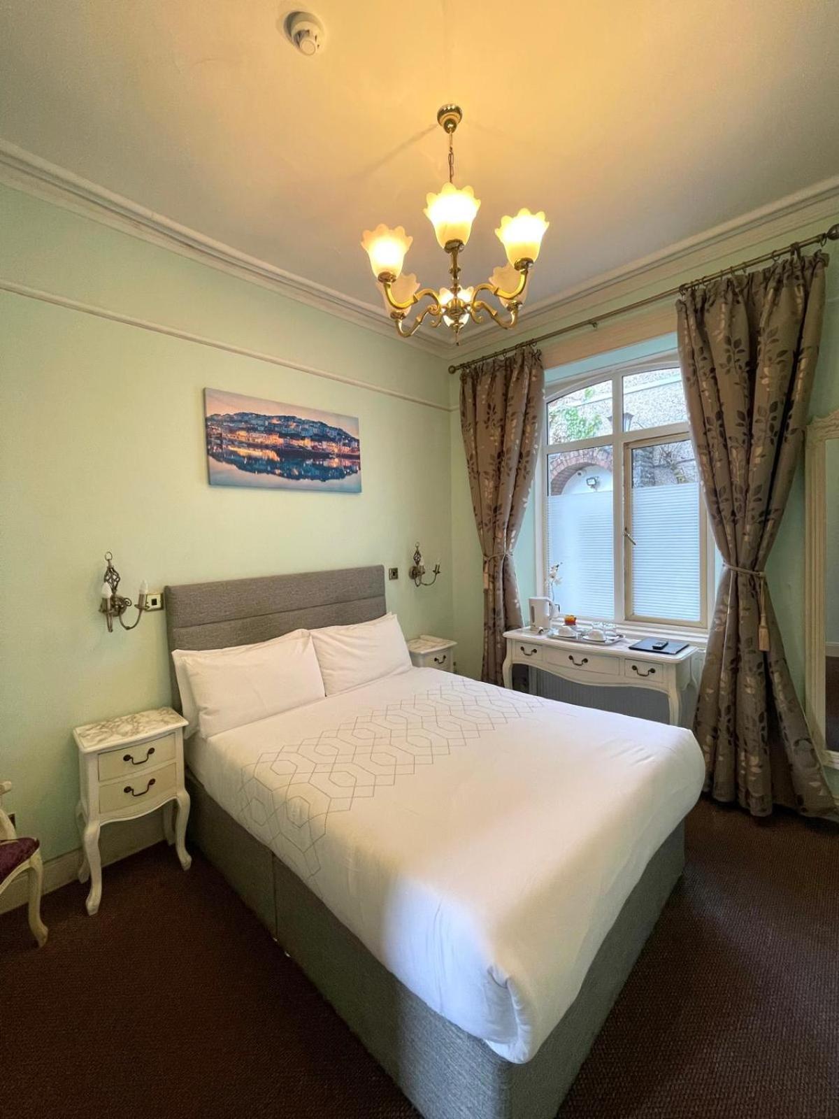 Shandon Bells Bed & Breakfast 3*